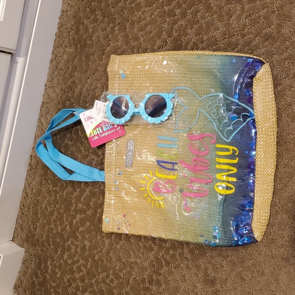 Girls Limited Too BEACH VIBES ONLY Lined Tote Bag & Sunglasses Set Swimming NWT
